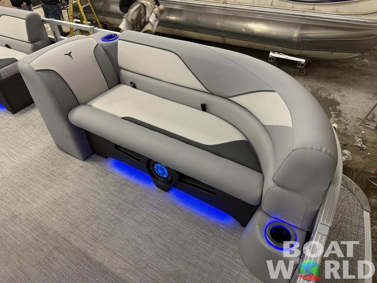 2026 Tahoe Pontoons Sport 2385 Rear Fish Tritoon 