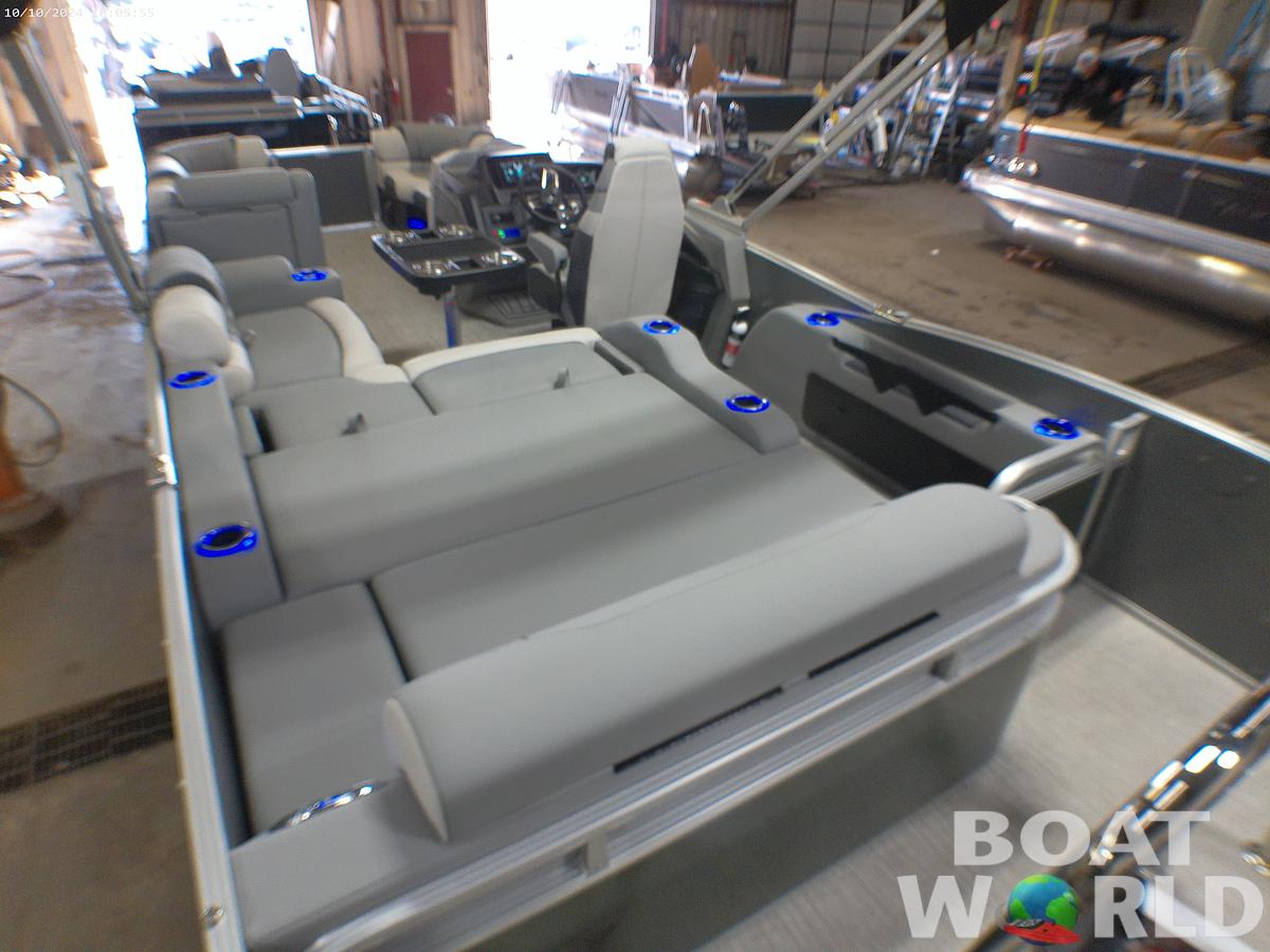 2025 Tahoe Pontoons Cascade 2385 Swingback (VRL) Tritoon & Honda 4-Stroke EFI