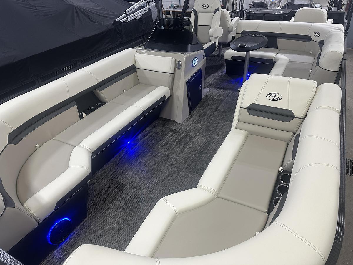 2025 Montego Bay 8522 Fish & Cruise Deluxe Pontoon & Honda 4-Stroke EFI
