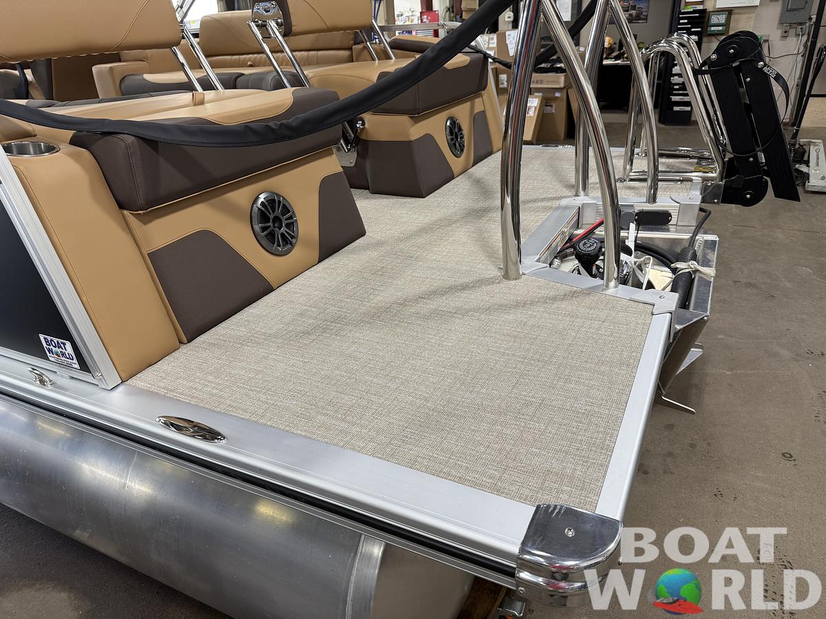 2025 Tahoe Pontoons LTZ 2385 Quad Lounge Shift Flip & Honda 4-Stroke EFI