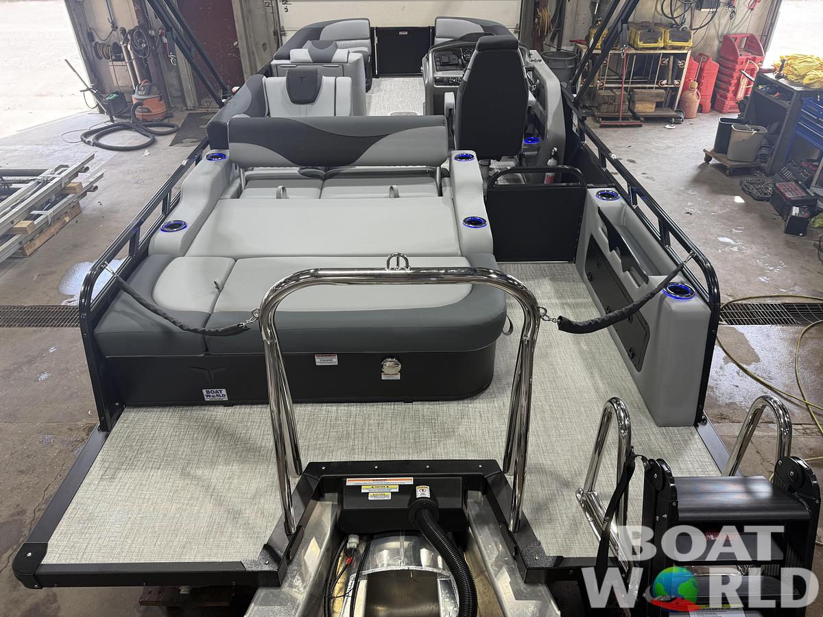 2027 Tahoe LTZ 300HP VRB 2585 Swingback Tritoon $69,995