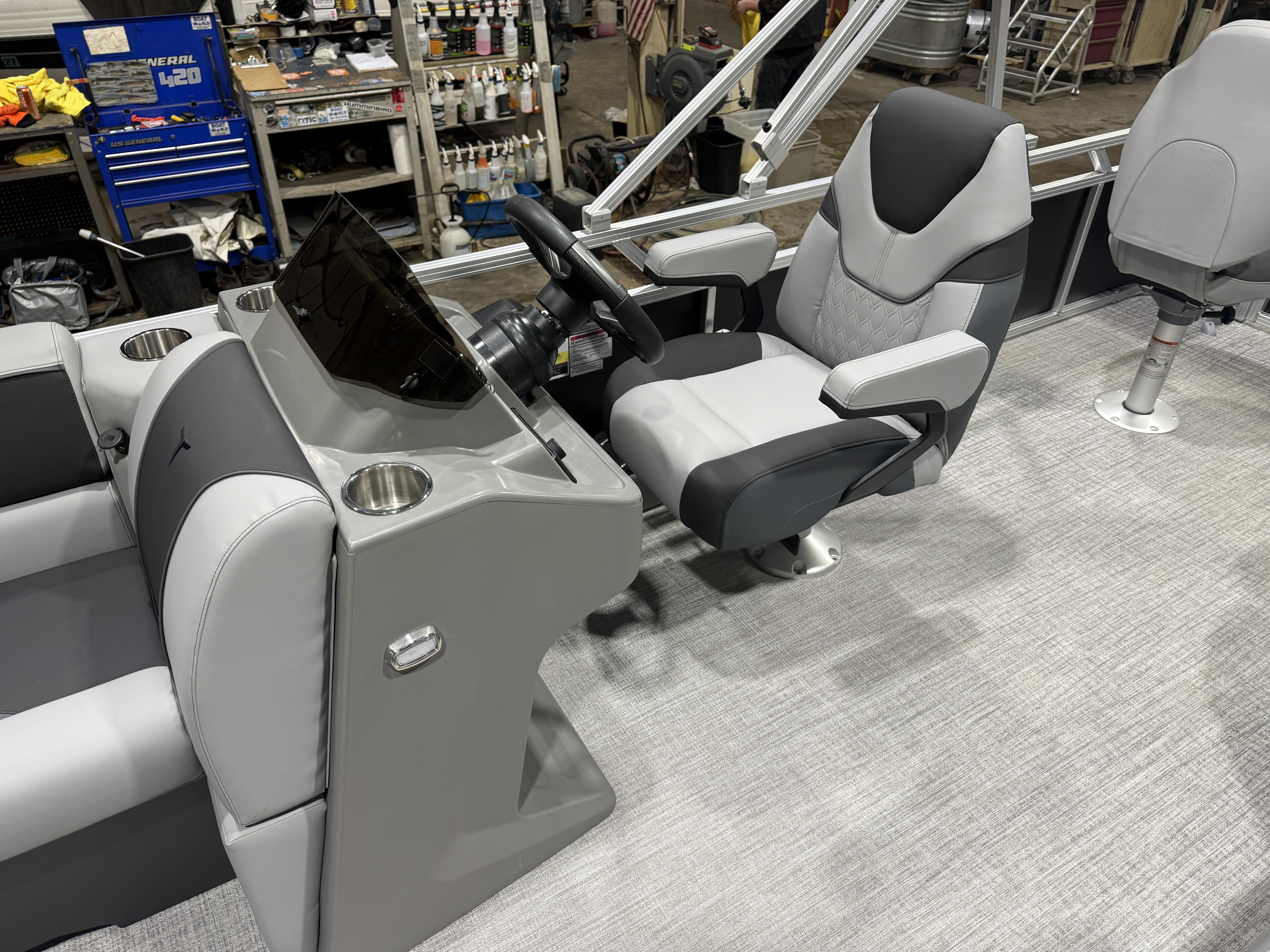 2026 Tahoe Pontoons Sport 23E80 Fish & Cruise Pontoon