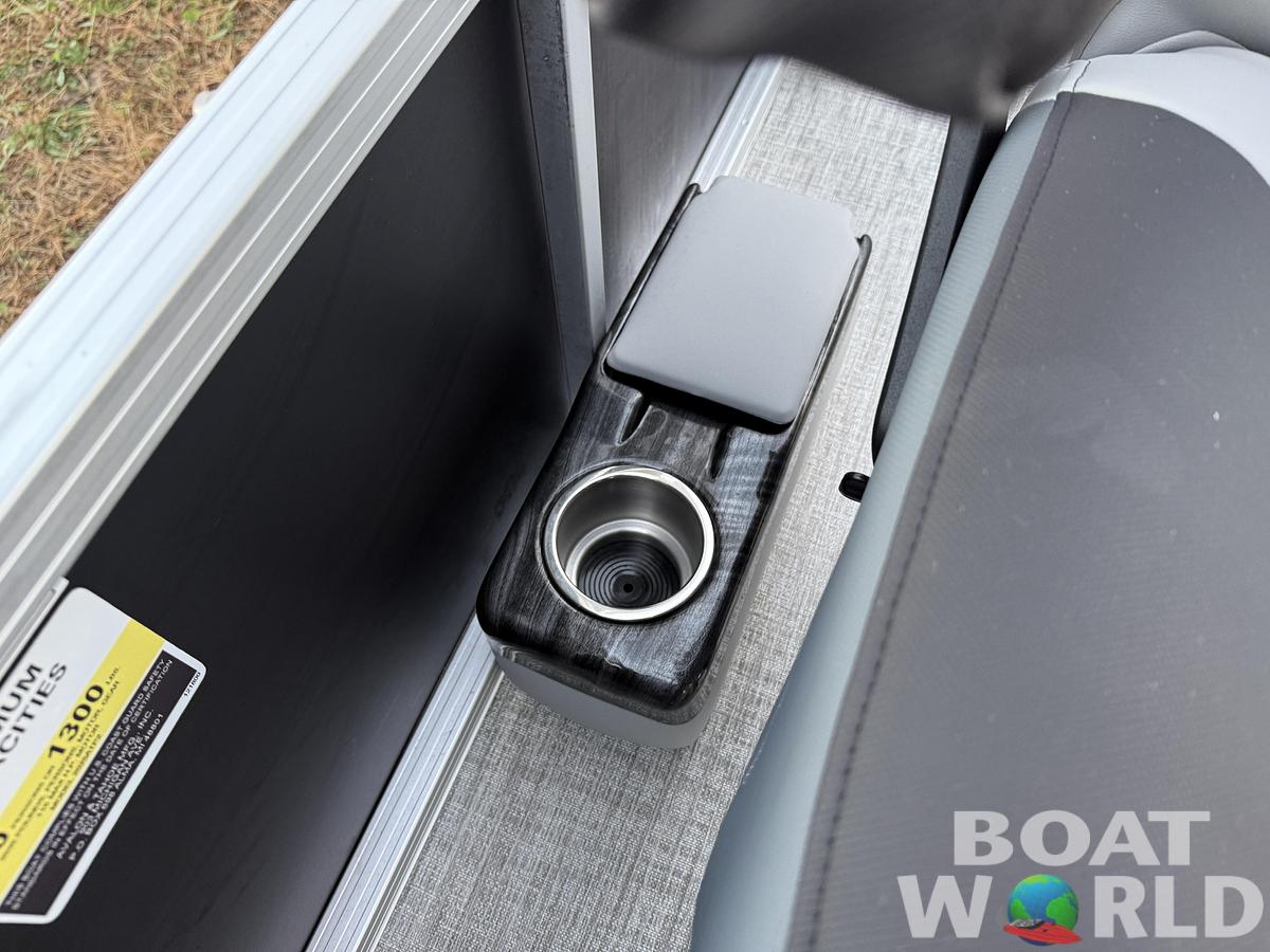 2026 Tahoe Pontoons Sport 2180 Swingback (VRB) 