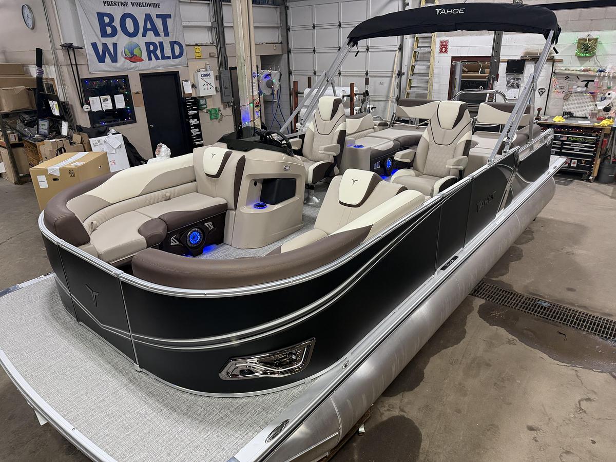2025 Tahoe Pontoons LTZ 2385 Quad Lounge Shift SS Tritoon & Honda 4-Stroke EFI