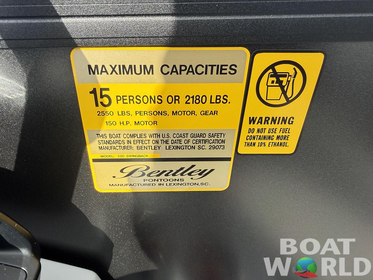 2026 Bentley Pontoons Legacy 220 Swingback 