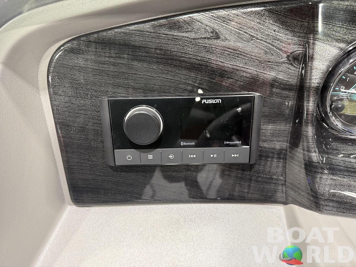 2027 Tahoe LTZ 300HP QLS 2585 Tritoon $71,995