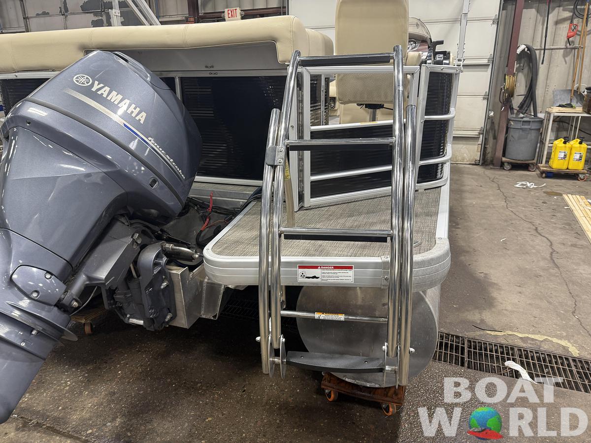 Used 2016 Aqua Patio 20' Cruise Pontoon & 90HP