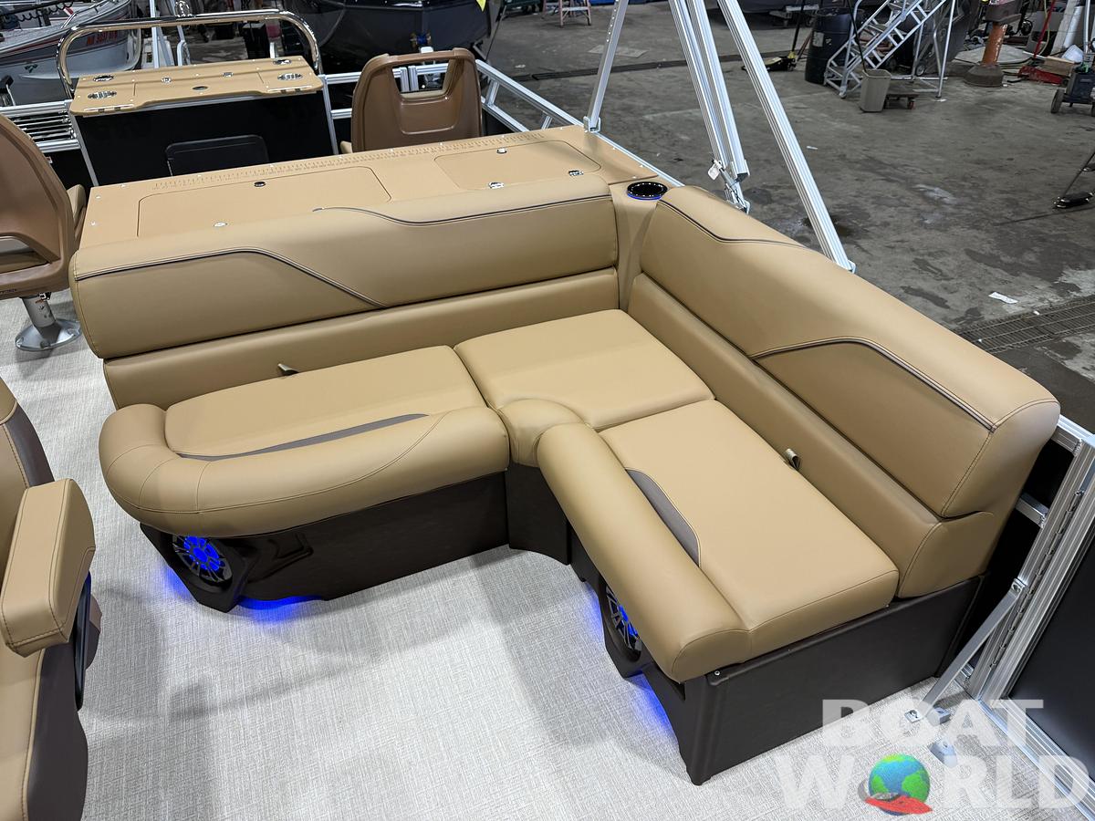 2027 Tahoe Sport 2385 Rear Fish Tritoon $53995