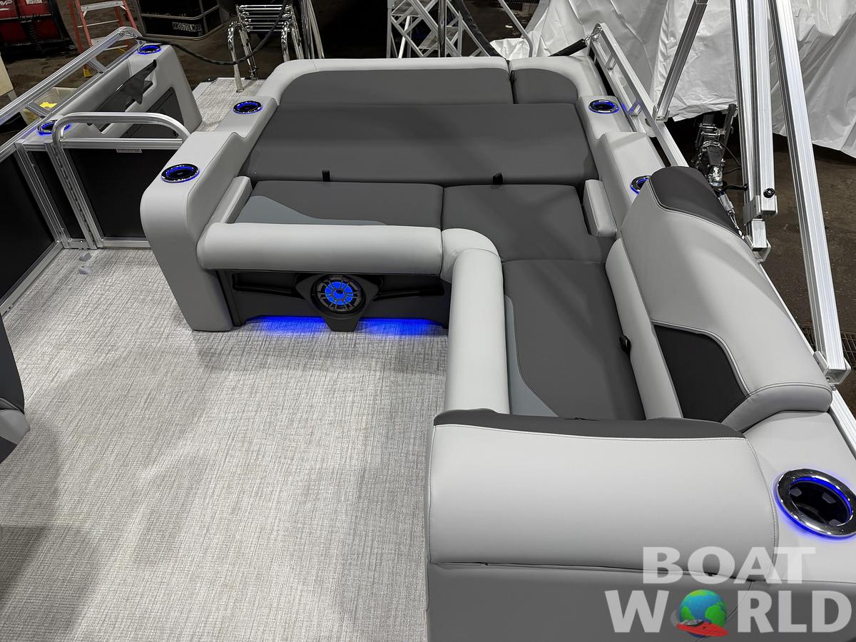 2026 Tahoe Pontoons Sport 2385 Swingback (VRB) Tritoon 