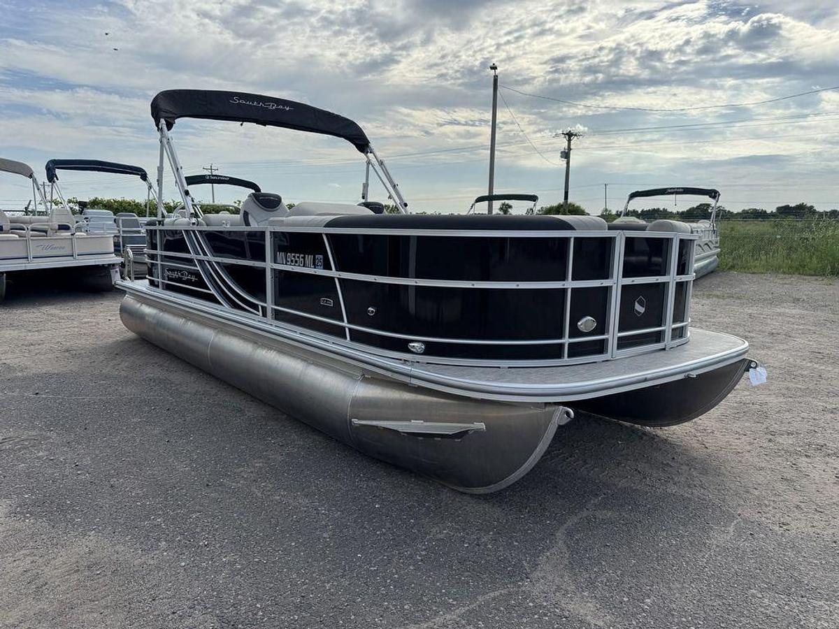 Used 2023 South Bay 224RS LE Pontoon & 140HP Suzuki 4-Stroke EFI