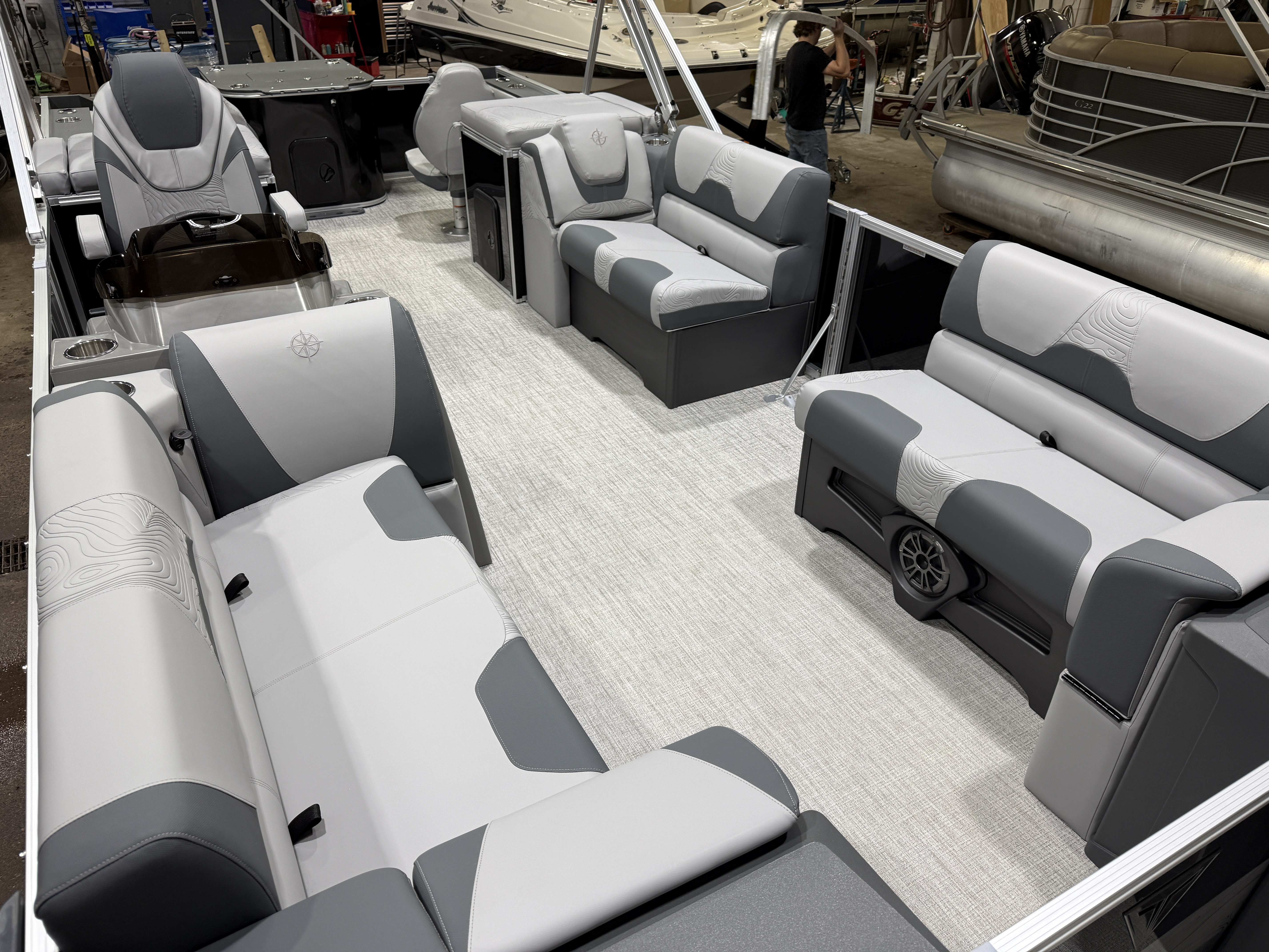 2026 Tahoe Pontoons GEOfish 2385 Rear Fish 