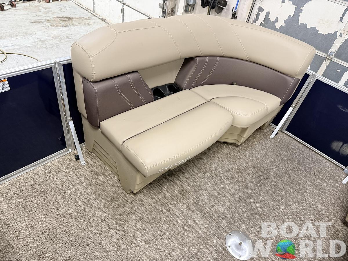 Used 2022 Sylvan  Mirage 820 Fish & Cruise