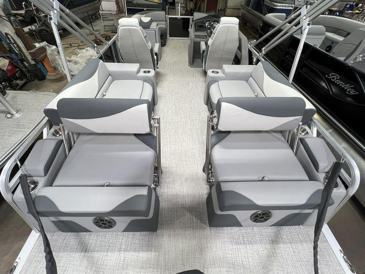 2025 Tahoe Pontoons LTZ 2385 Quad Lounge Shift SS & Honda 4-Stroke EFI