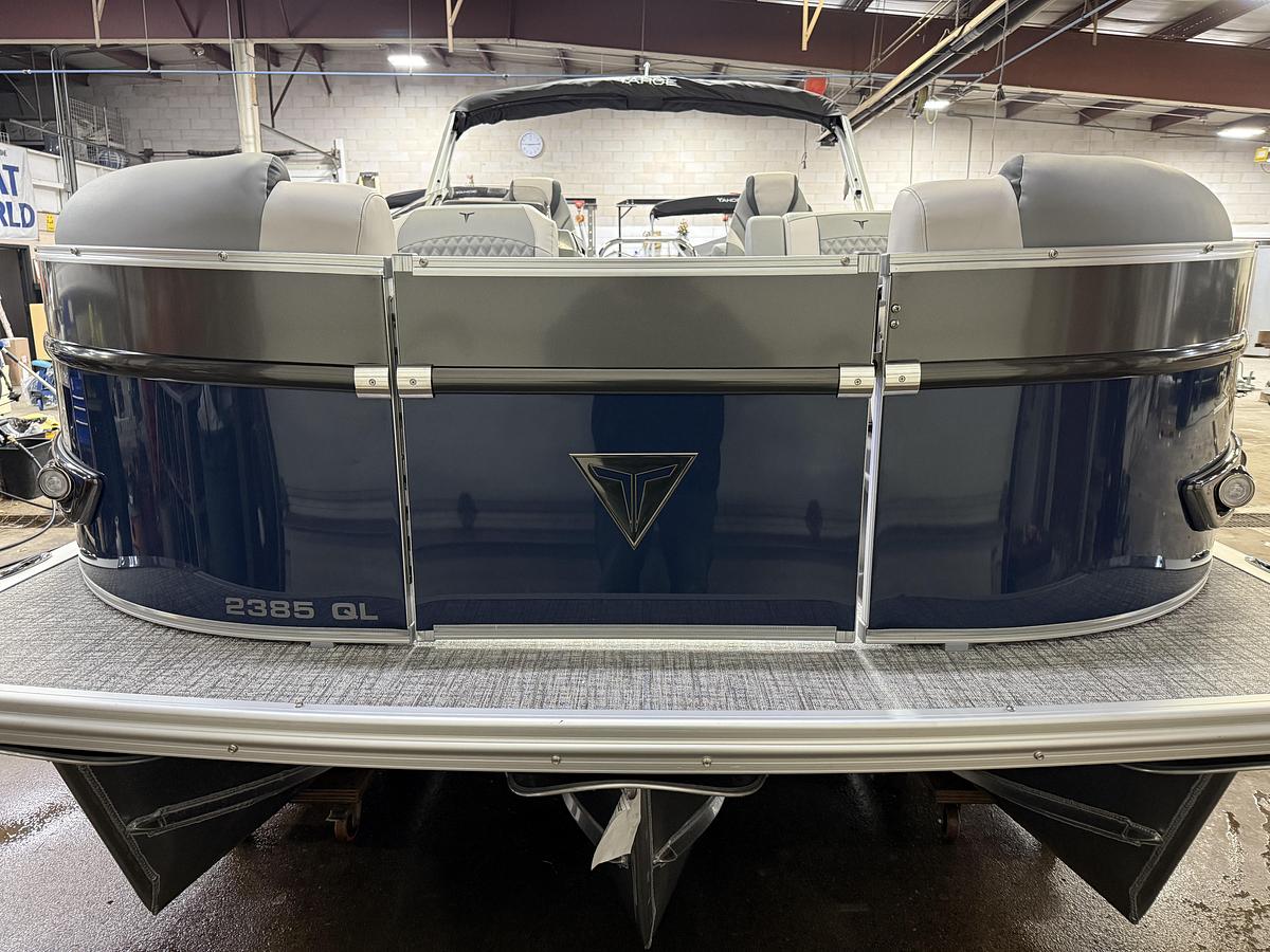 2025 Tahoe Pontoons Cascade 2385 Quad Lounge Tritoon & 225HP 4-Stroke