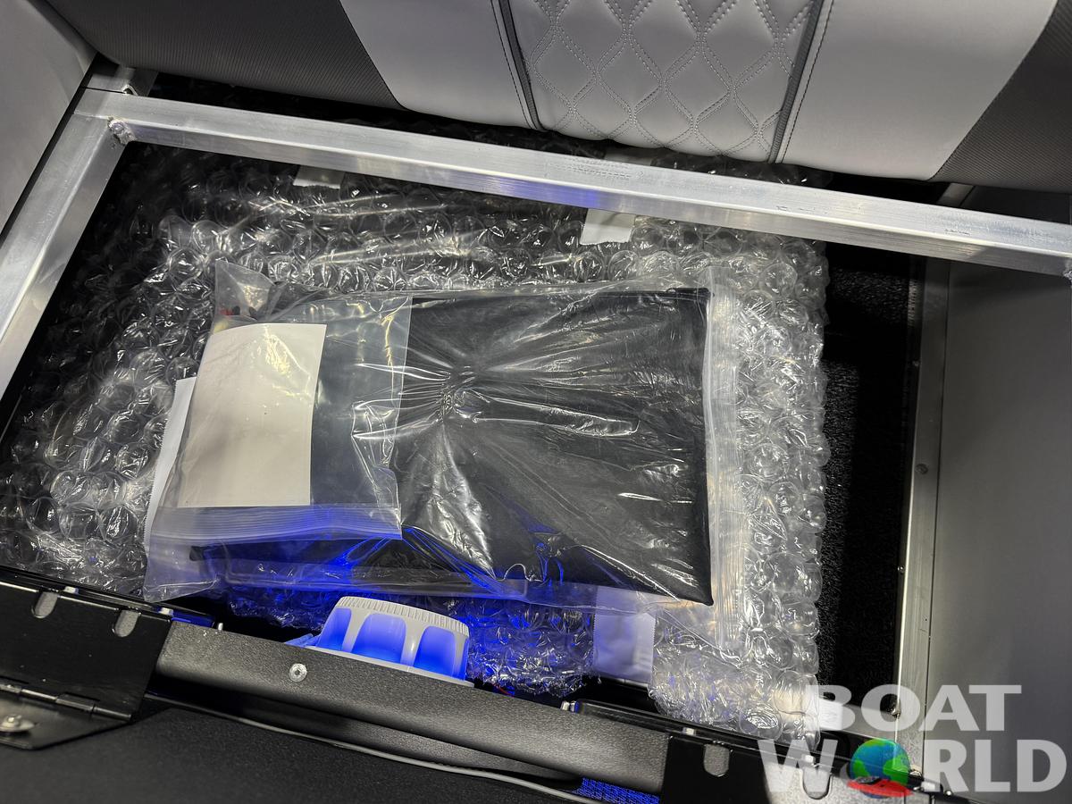 2026 Tahoe Pontoons Cascade 2385 Swingback (VRB) Tritoon