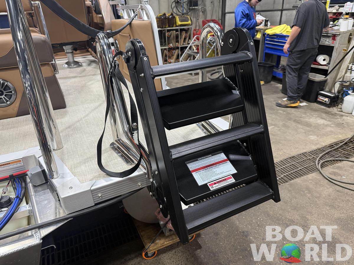 2026 Tahoe Pontoons LTZ 1985 Cruise Rear Bench (CRB) 