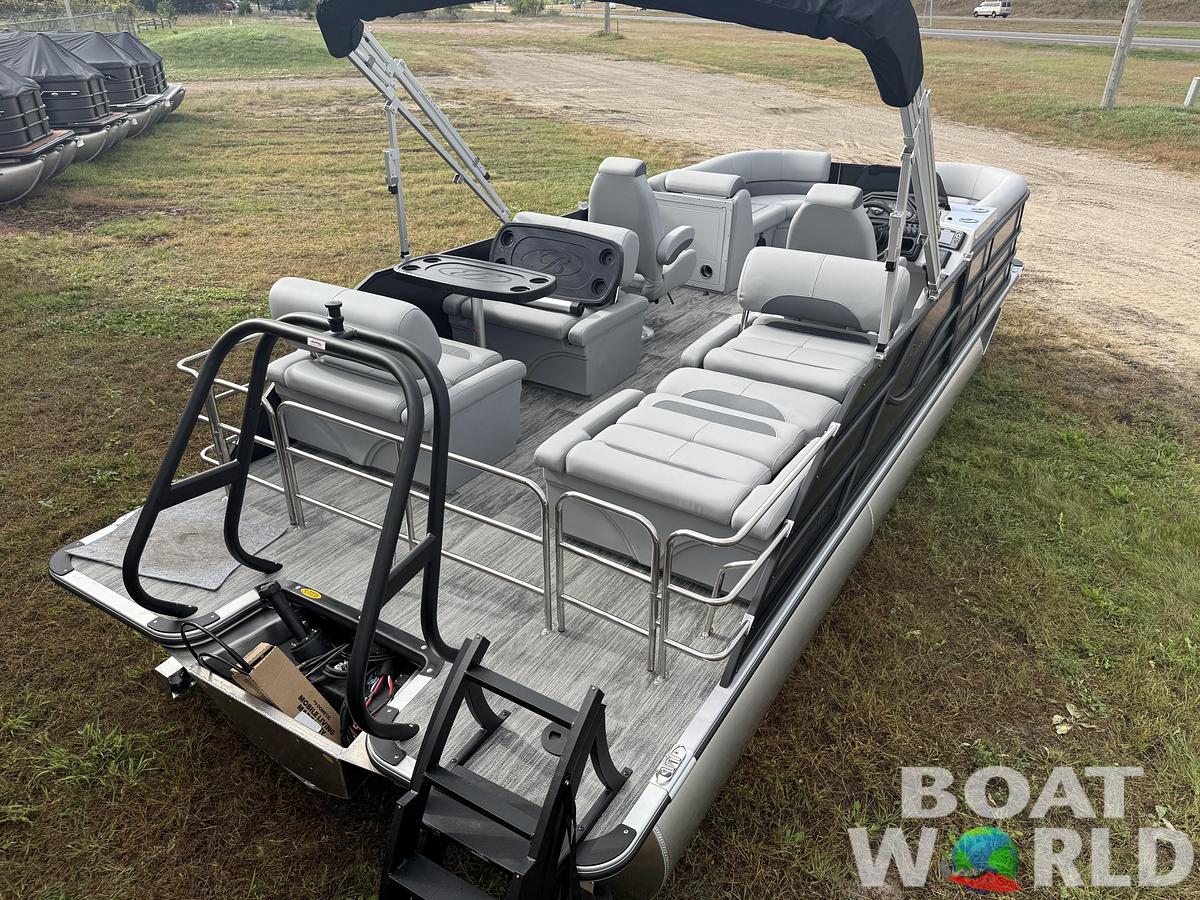 2026 Bentley Pontoons Legacy 223 QSB Swingback Tritoon 