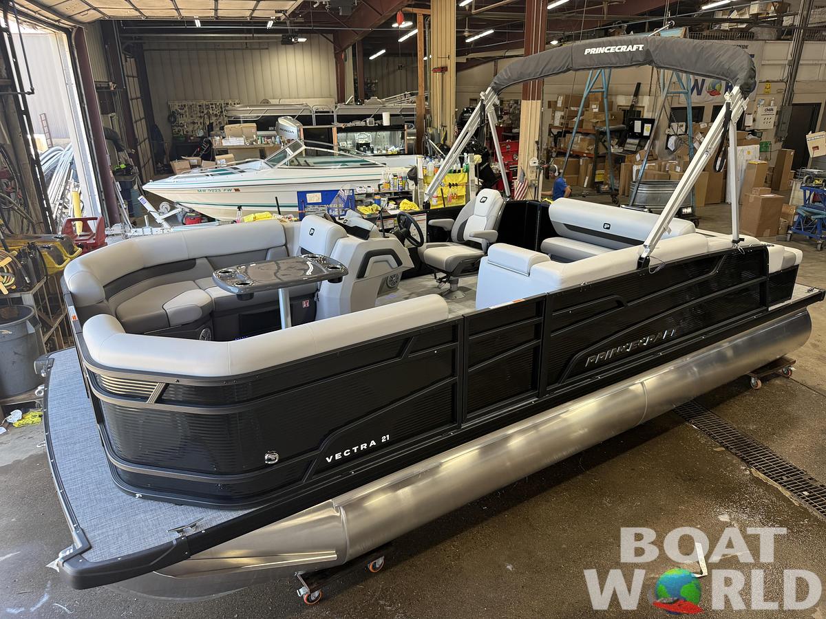 2026 Princecraft Vectra 21 RL Swingback Lounge $31995