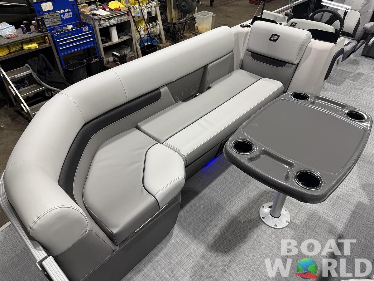 2026 Princecraft Vectra 23 RL Long Lounge Swingback Tritoon 