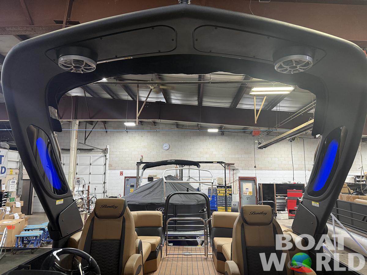 2026 Bentley Pontoons Elite 253 Admiral Quad Lounge Tritoon & 4-Stroke EFI