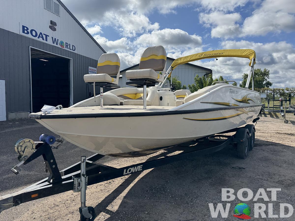 Used 2007 Lowe Suncruiser Tahiti 224 Deck Boat
