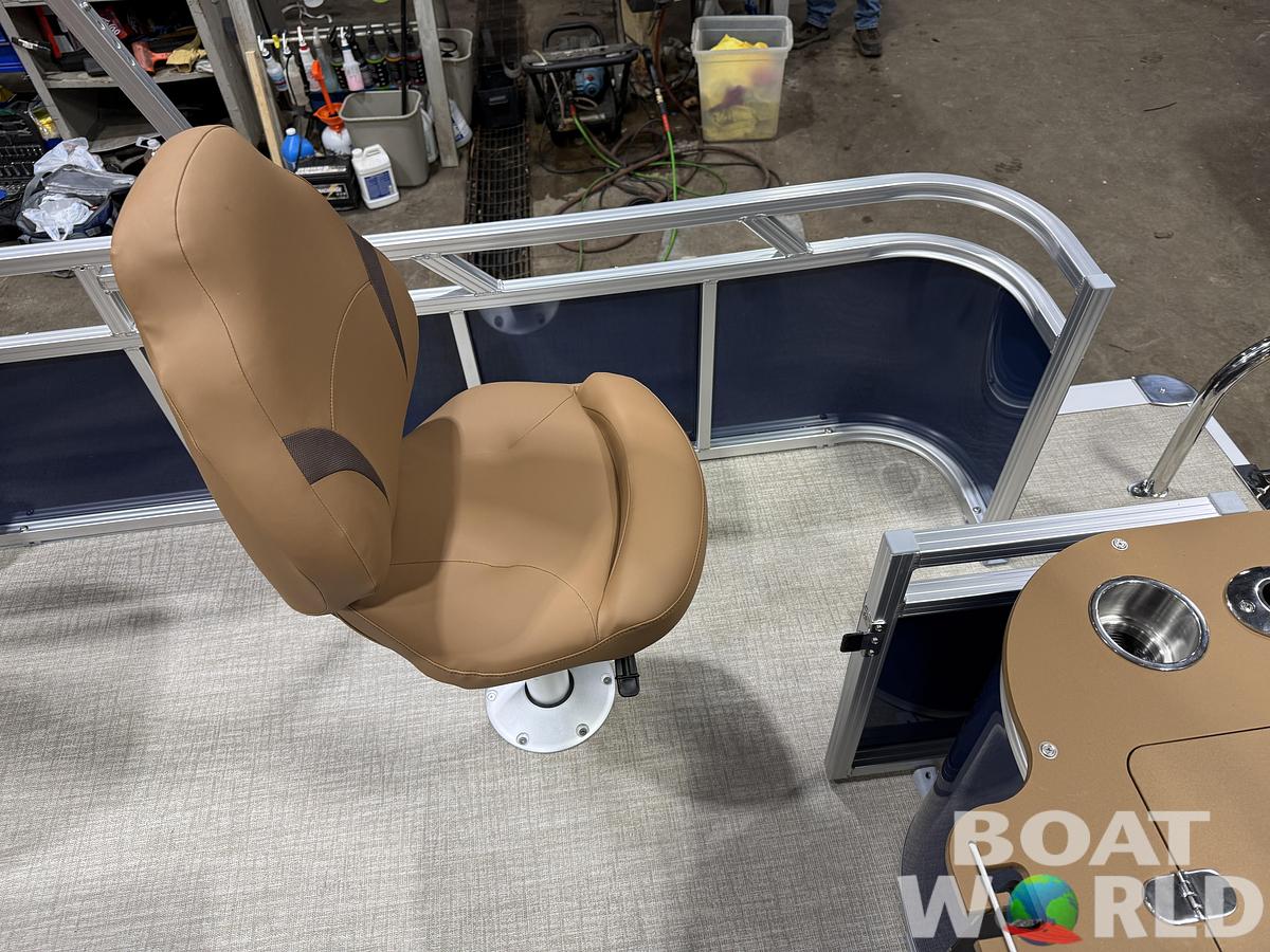 2026 Tahoe Sport 2385 Rear Fish Tritoon $46995