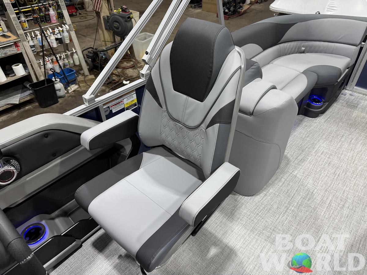 2026 Tahoe Pontoons LTZ 2385 Quad Lounge Tritoon