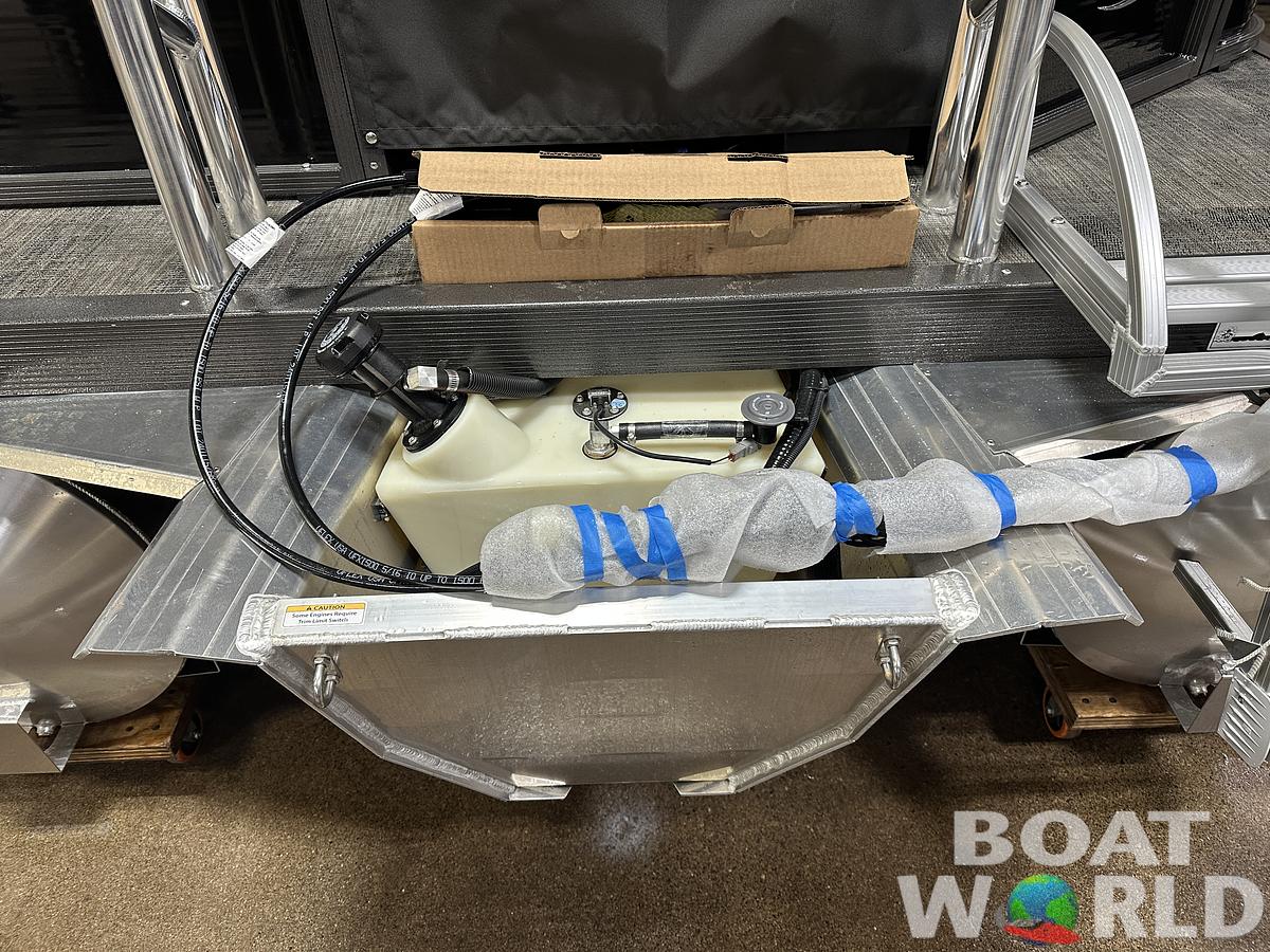 2025 Montego Bay 8522 Fish & Cruise Tritoon & Honda 150HP 4-Stroke EFI
