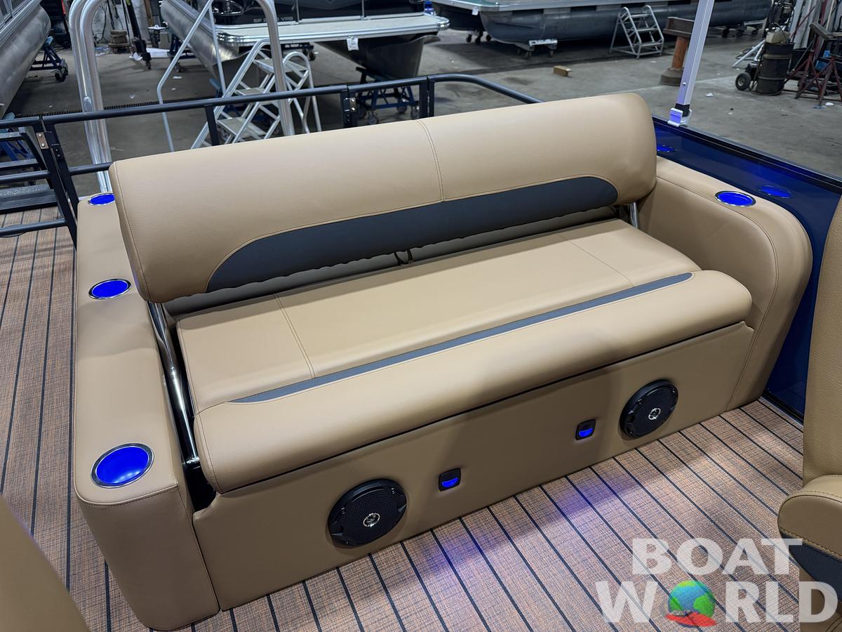 2026 Bentley Legacy 223 Swingback Tritoon $52995