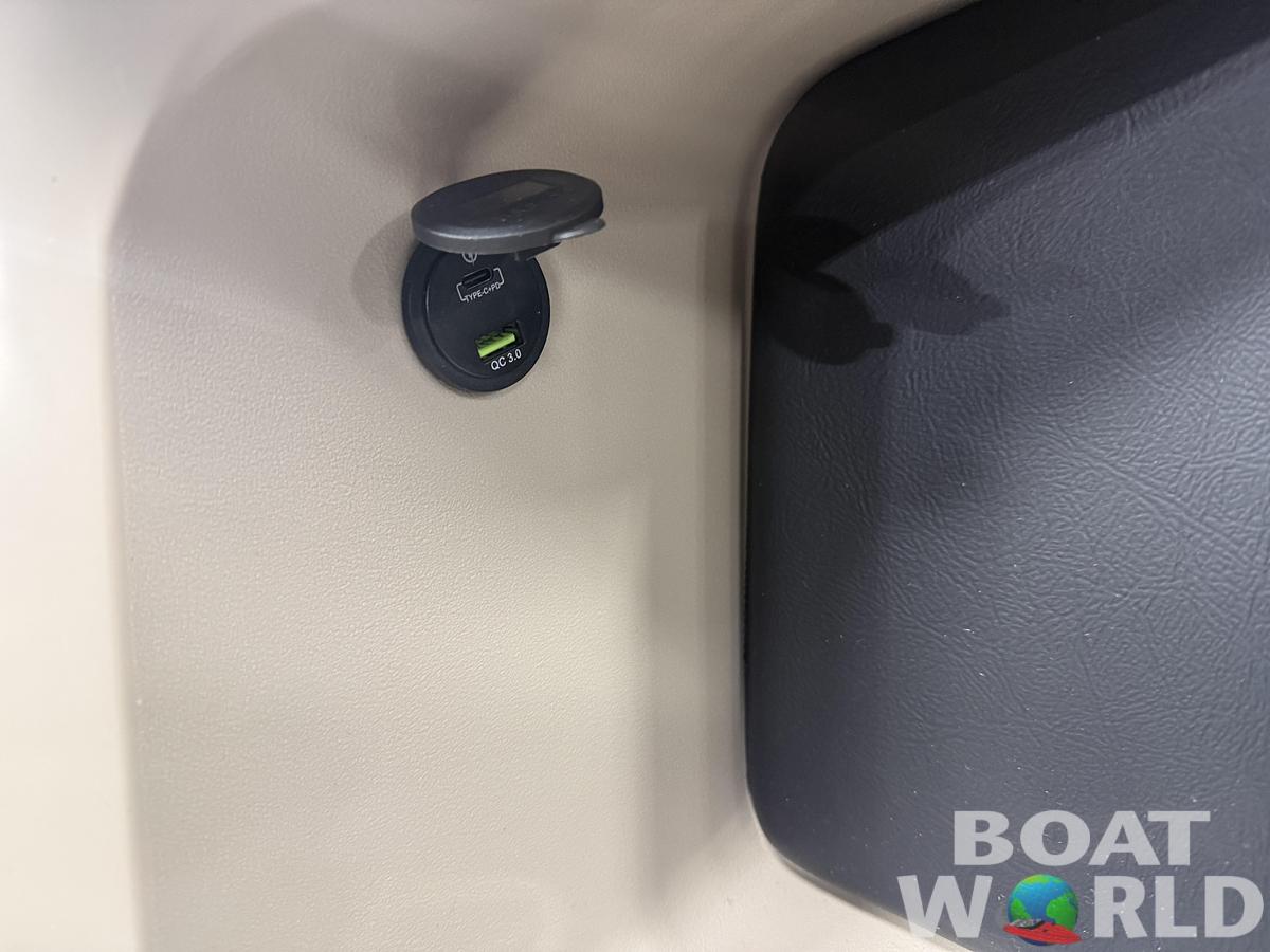 2026 Tahoe Pontoons LTZ 2385 Swingback (VRB) 