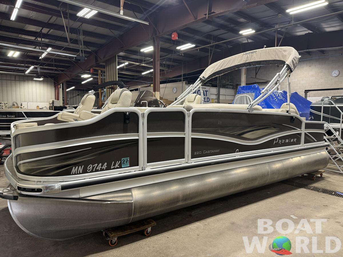 Used 2016 Premier 220 Castaway