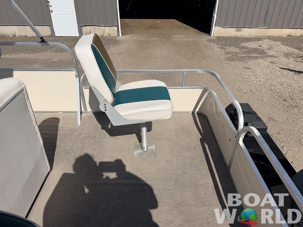 Used 2006 Elete 2021 Party Fish & 50HP Yamaha - $9,995