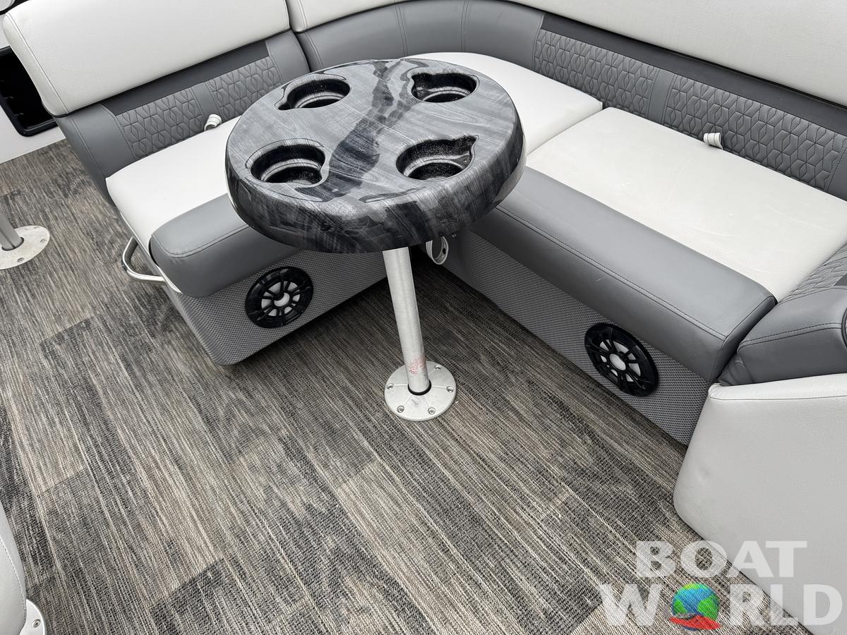 Used 2021 Sweetwater  2086 FX Pontoon