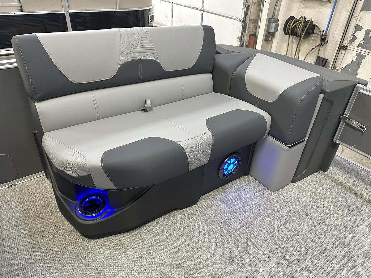 2025 Tahoe Pontoons GEOfish CRF 2585 Tritoon & 225HP Outboard