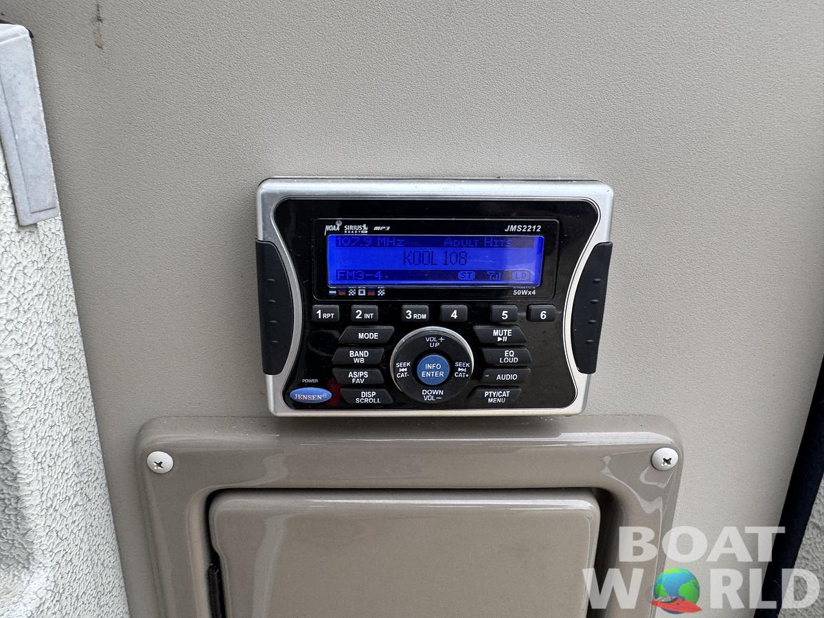 Used 2013 Premier 250 Intrigue Pontoon with 140HP Suzuki Fourstroke EFI