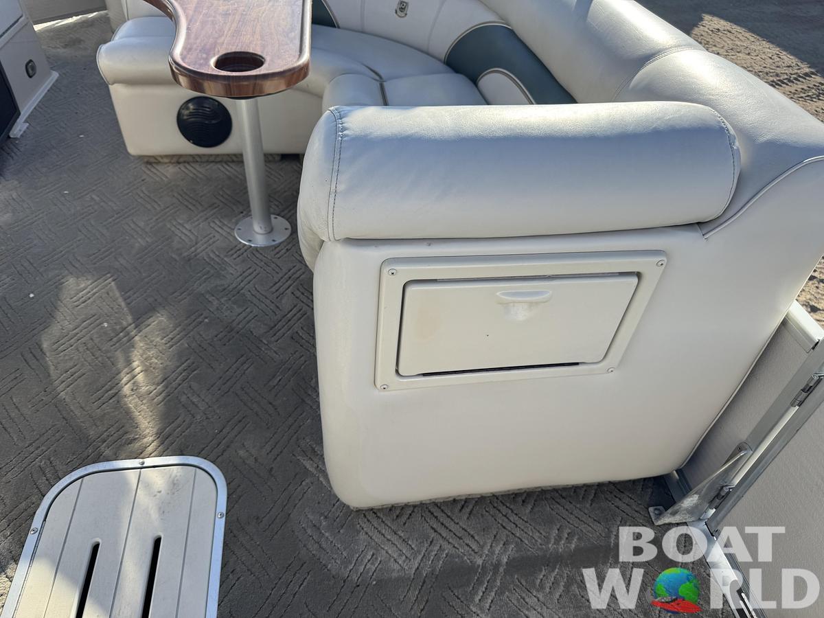 Used 2003 Premier 230 Grand Majestic Tri-toon Pontoon & 200HP Honda 4-Stroke EFI