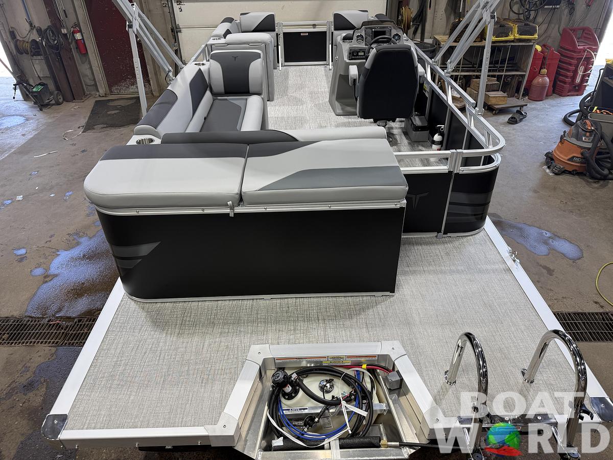 2027 Tahoe Sport 2180 Cruise & 4-Stroke $30995