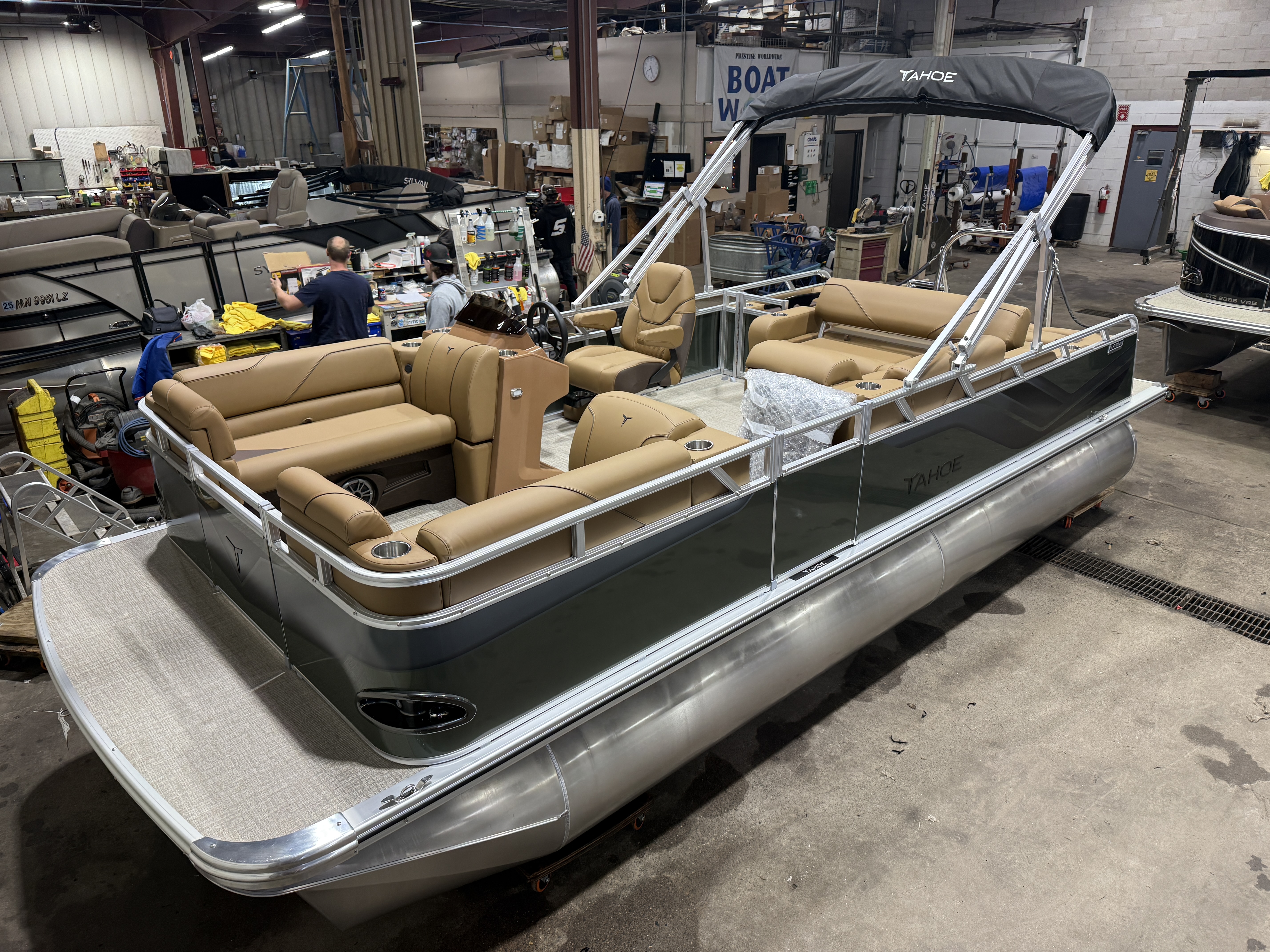 2026 Tahoe Pontoons Sport 2180 Swingback (VRB)