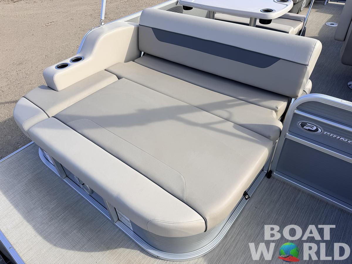Used 2020 Princecraft Vectra 21 Rear Lounge Dinette Pontoon & 60HP Mercury 4Stroke -$24,995