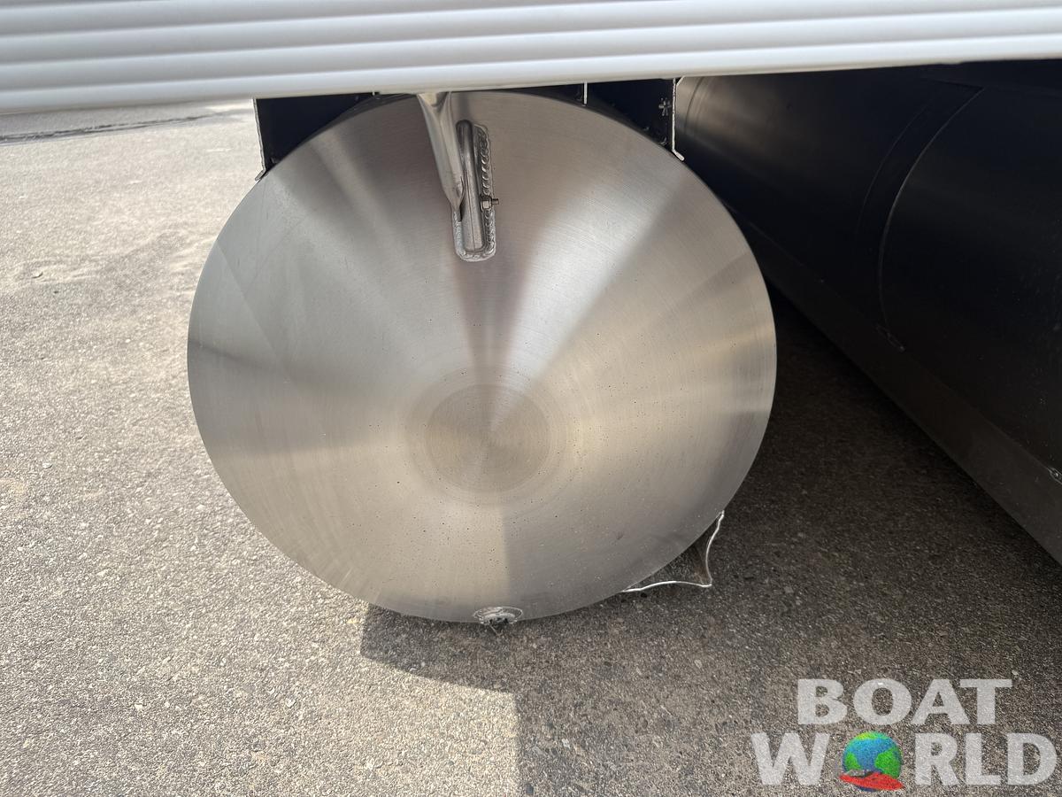 2025 Tahoe Pontoons Cascade 2385 Quad Lounge Shift Tritoon & Honda 4-Stroke EFI