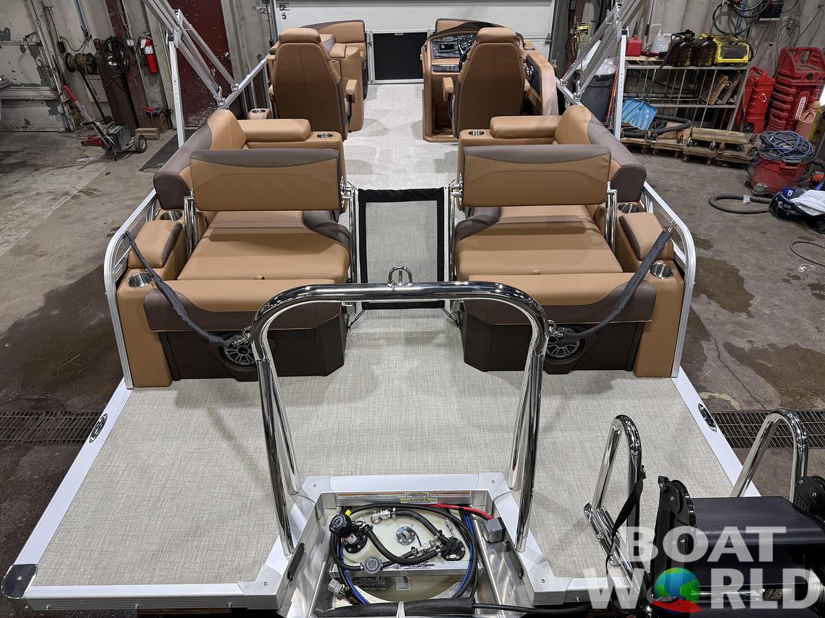 2026 Tahoe Pontoons LTZ 2385 Quad Lounge Shift SS