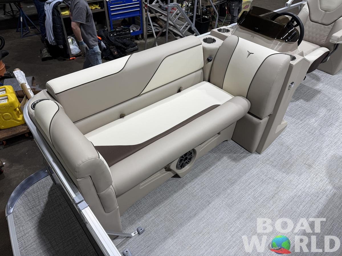 2026 Tahoe Pontoons Sport 2180 Quad Lounge