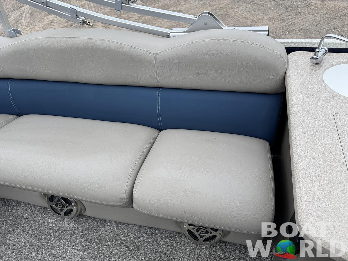 Used 2013 Premier 250 Intrigue Pontoon with 140HP Suzuki Fourstroke EFI