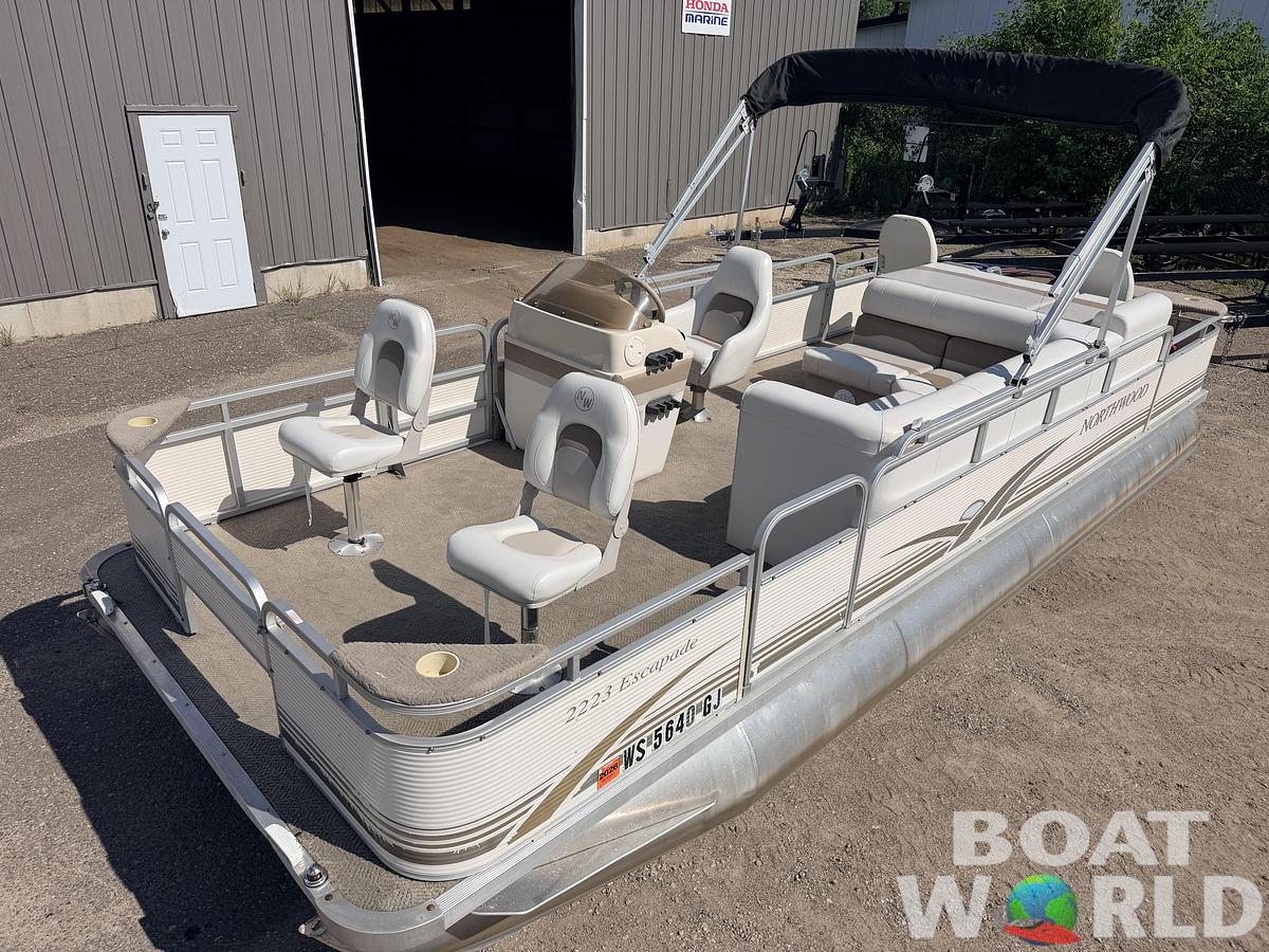 Used 2002 Northwoods 2223 Escapade & 40HP Mercury Bigfoot 4Stroke -$13,995