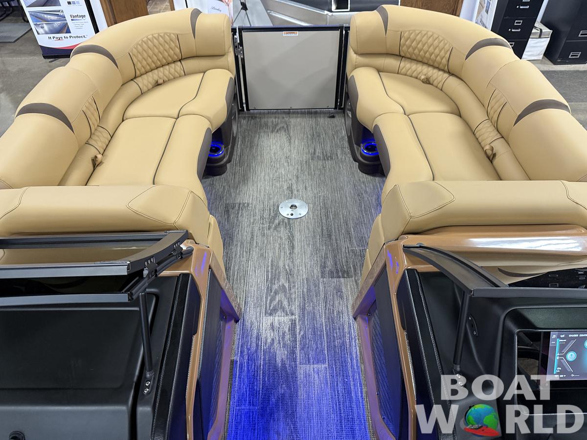 2025 Tahoe Pontoons Cascade 2385 Quad Lounge Shift Windshield Tritoon & 225HP 4-Stroke EFI