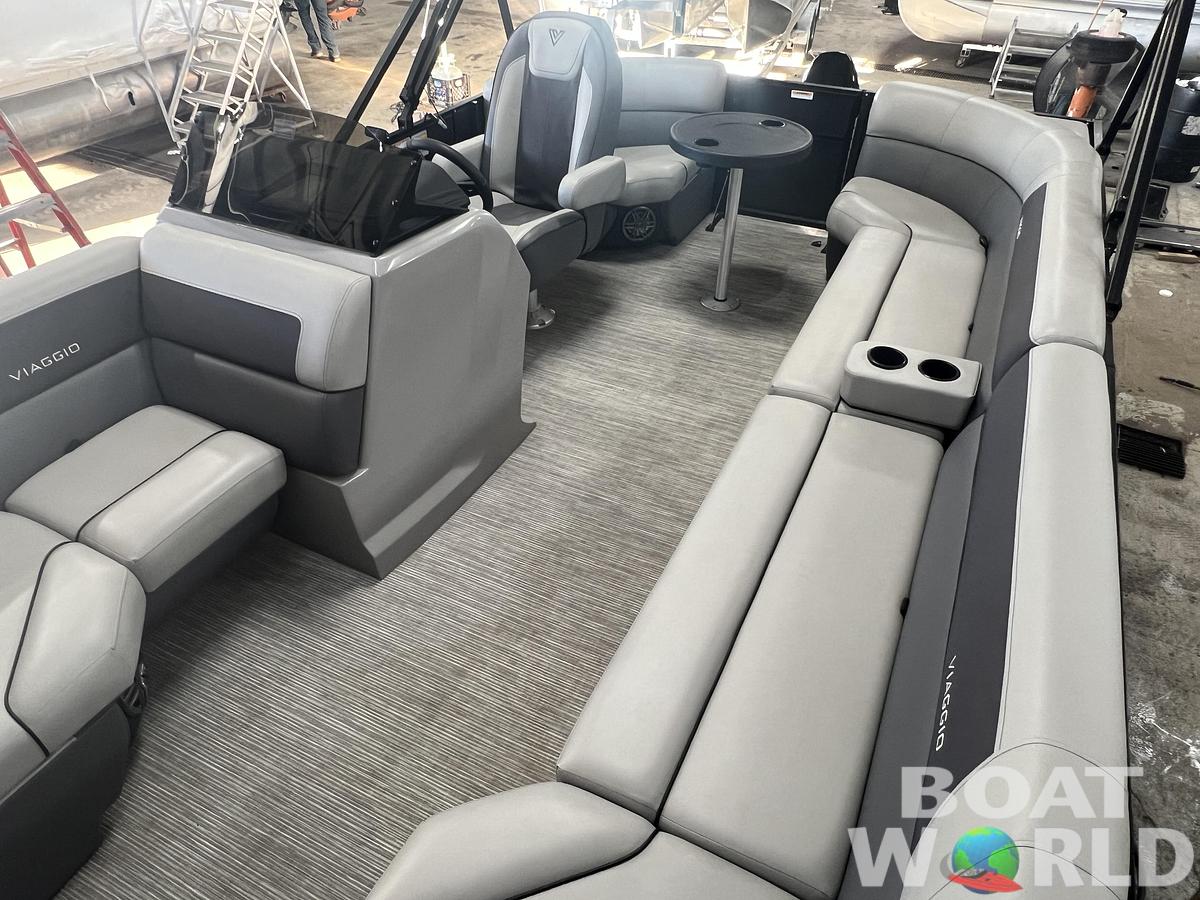 Used 2024 Viaggio Lago V16U & 60HP Suzuki 4Stroke -$24,995