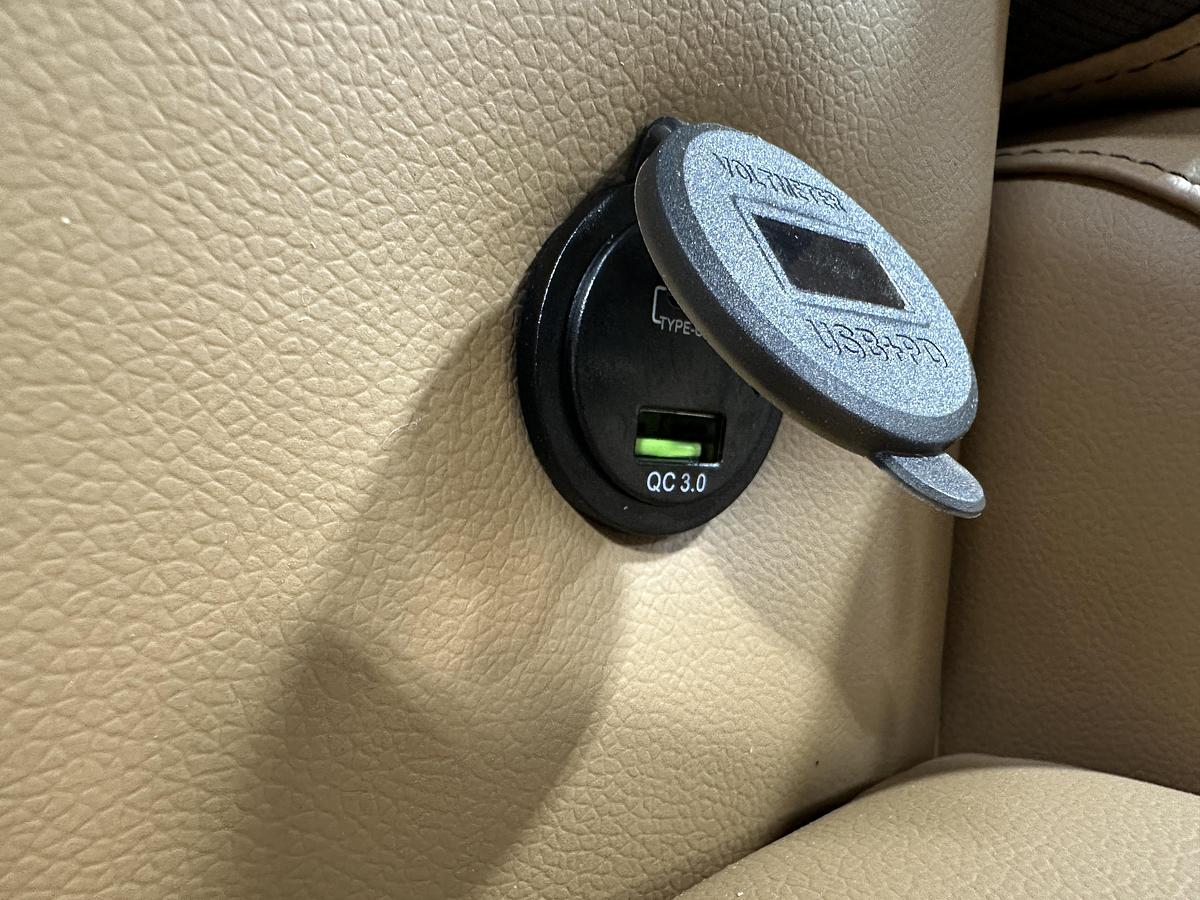 2025 Tahoe Pontoons LTZ 2385 Swingback (VRB) Windshield Tritoon & Honda 4-Stroke EFI