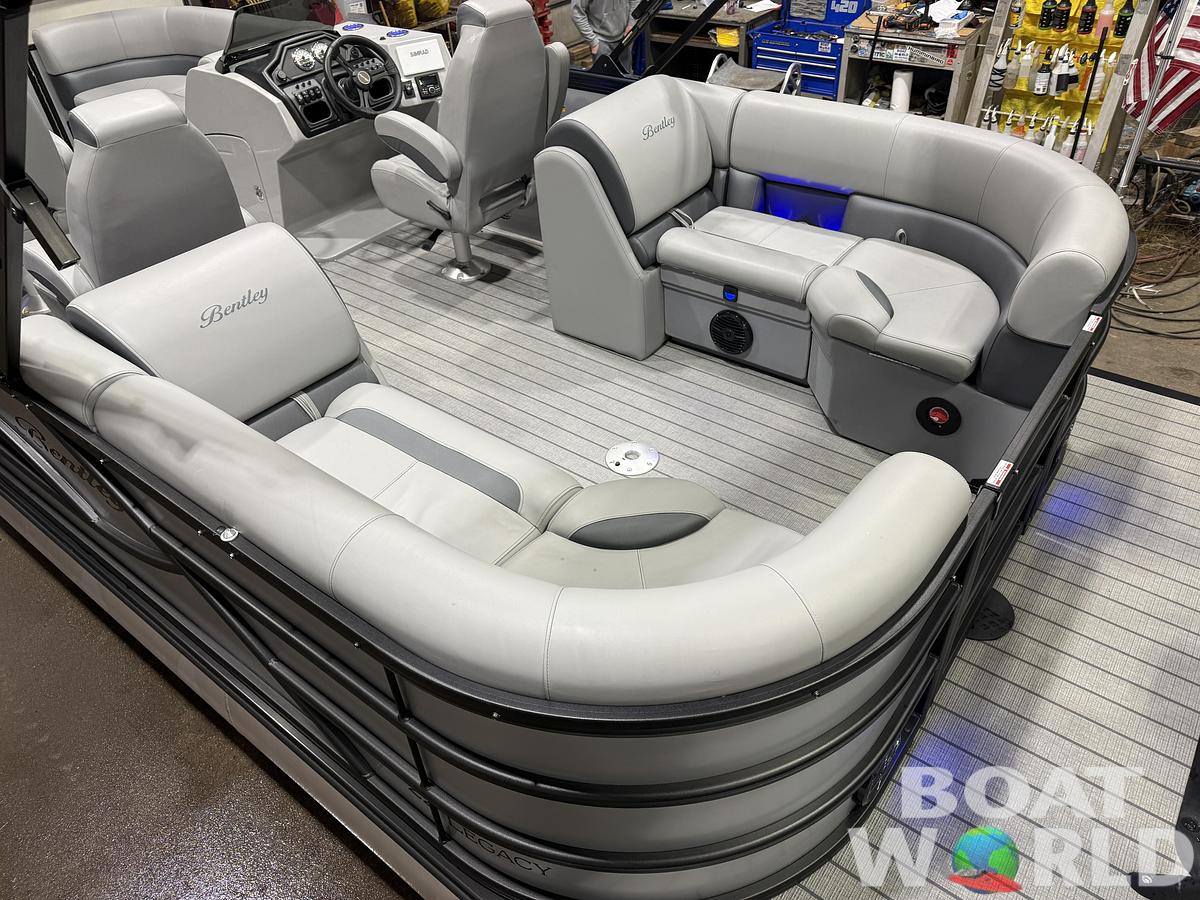 Used 2026 Bentley Pontoons Legacy 223 DL Quad Lounge Tritoon & 250HP