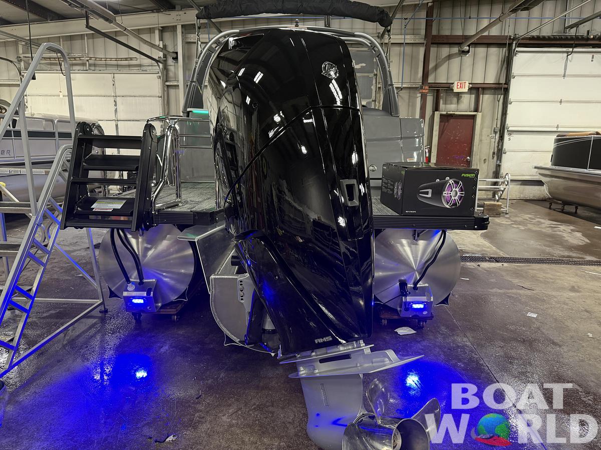 2026 Tahoe Pontoons Grand Tahoe 2585 Elite Windshield Tritoon & Mercury 400HP V10