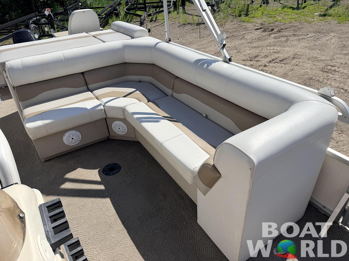 Used 2002 Northwoods 2223 Escapade & 40HP Mercury Bigfoot 4Stroke -$13,995
